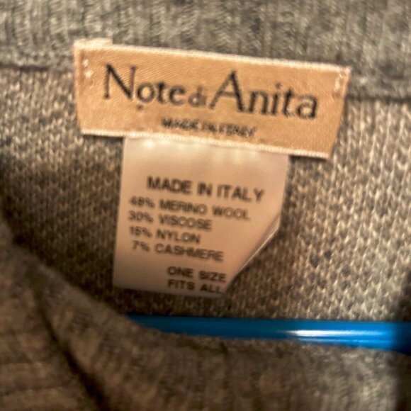 Italian Made  Tan & Gray  Merino Wool Poncho Sweater Women's Small - Picture 3 of 3